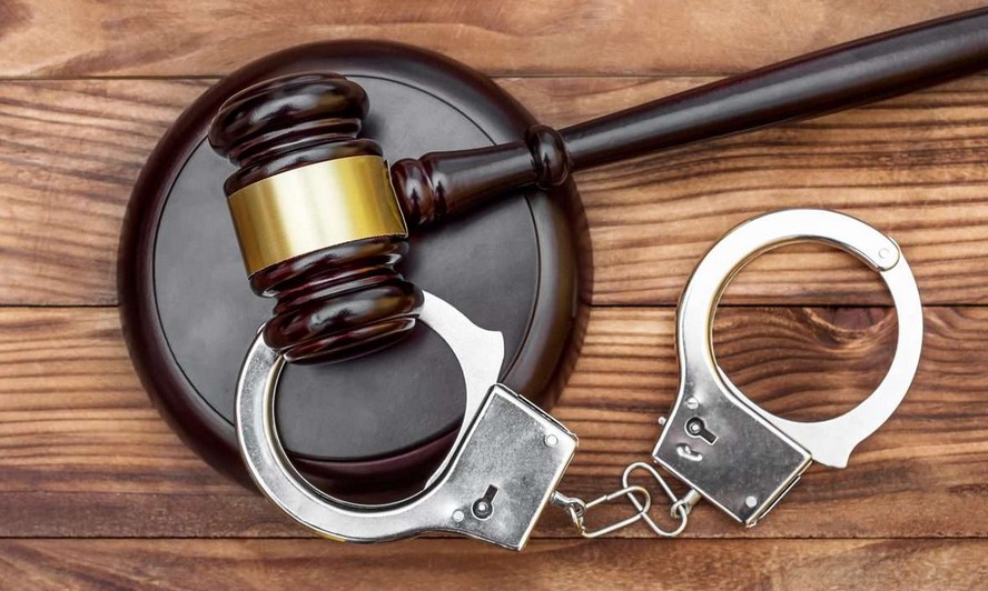 What Hiring a Criminal Defense Lawyer Can Do for You